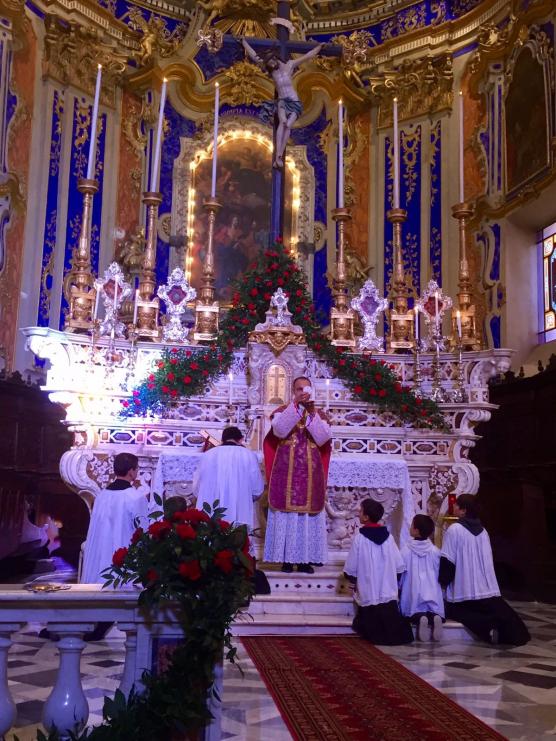 Festa di San Tommaso Apostolo (18 Dicembre 2016): S. Messa solenne celebrata dal parroco e processione con il busto reliquiario del Santo