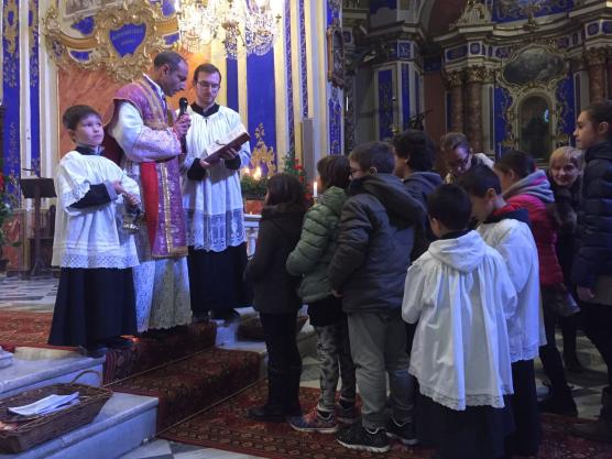 Festa di San Tommaso Apostolo (18 Dicembre 2016): S. Messa solenne celebrata dal parroco e processione con il busto reliquiario del Santo