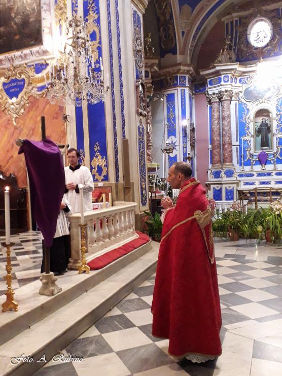 Venerdì Santo 2019 - Adorazione della Santa Croce